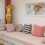 10 Min Subway U-bahn To Marienplatz 130 M2 - 4br - 2bath *
