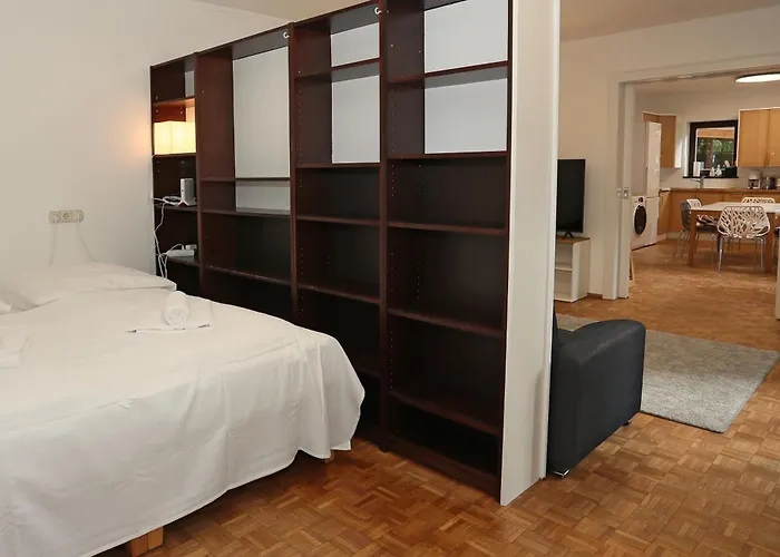 10 Min Subway U-bahn To Marienplatz 130 M2 - 4br - 2bath Munich