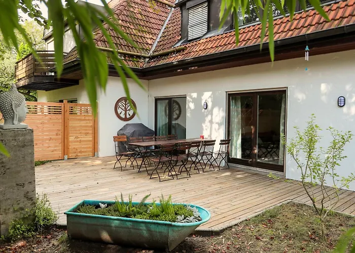 10 Min Subway U-bahn To Marienplatz 130 M2 - 4br - 2bath Apartment *
