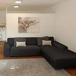 10 Min Subway U-bahn To Marienplatz 130 M2 - 4br - 2bath Apartment *