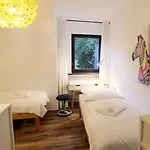 10 Min Subway U-bahn To Marienplatz 130 M2 - 4br - 2bath