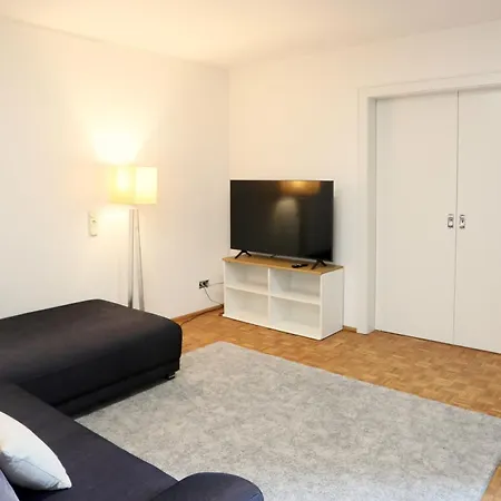 Apartamento 10 Min Subway U-bahn To Marienplatz 130 M2 - 4br - 2bath *