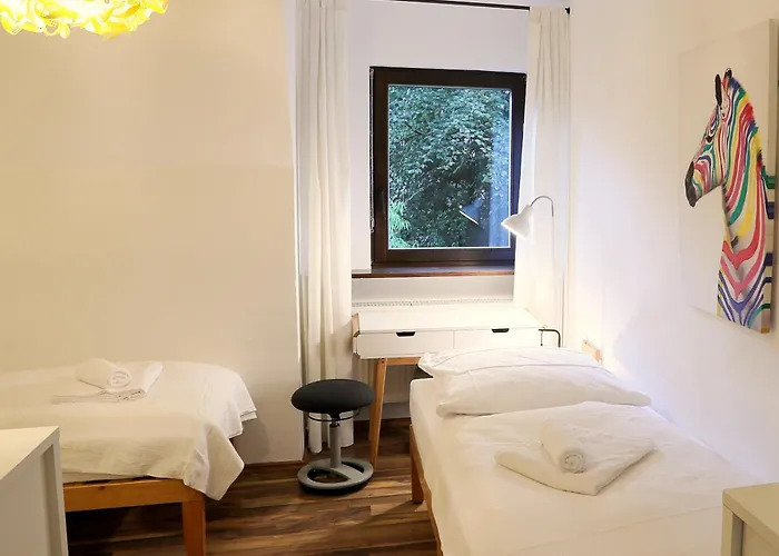 10 Min Subway U-bahn To Marienplatz 130 M2 - 4br - 2bath