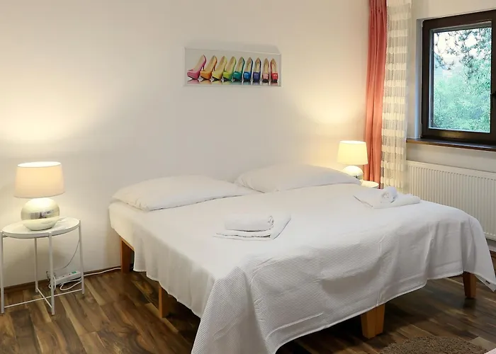 10 Min Subway U-bahn To Marienplatz 130 M2 - 4br - 2bath Mnichov