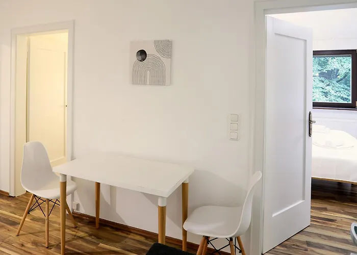 10 Min Subway U-bahn To Marienplatz 130 M2 - 4br - 2bath * ميونيخ