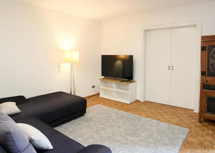 شقة 10 Min Subway U-bahn To Marienplatz 130 M2 - 4br - 2bath *