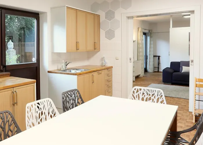 10 Min Subway U-bahn To Marienplatz 130 M2 - 4br - 2bath Apartmán *